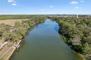 230 Lee St, Seguin, TX 78155 - Photo 7