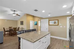 230 Lee St, Seguin, TX 78155 - Photo 17