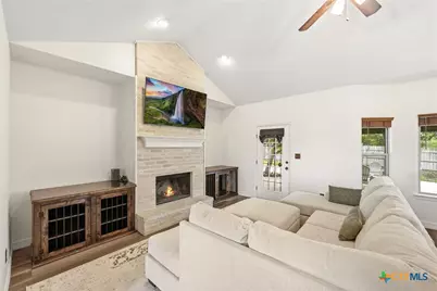 172 Rogues Hollow, Seguin, TX 78155 - Photo 19