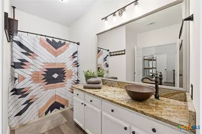 172 Rogues Hollow, Seguin, TX 78155 - Photo 15