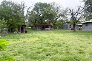 507 S 7th St, Lometa, TX 76853 - Photo 5