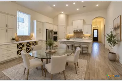 1435 Oaklawn Drive, New Braunfels, TX 78132 - Photo 5