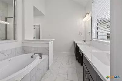 1435 Oaklawn Drive, New Braunfels, TX 78132 - Photo 15