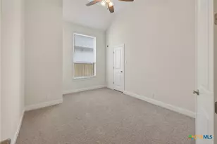 1435 Oaklawn Dr, New Braunfels, TX 78132 - Photo 19