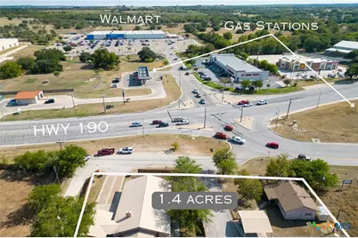 1707 E Fourth St, Lampasas, TX 76550 - Photo 1
