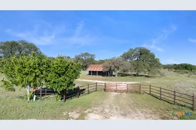 990 County Road 518, Hamilton, TX 76531 - Photo 23