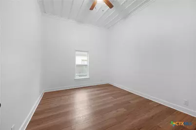 607 W 3rd Street, Eddy, TX 76524 - Photo 13
