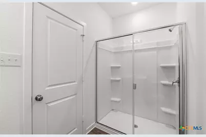174 Green Berets Bend, Jarrell, TX 76537 - Photo 11
