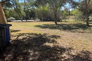 651 Rock St, New Braunfels, TX 78130 - Photo 3