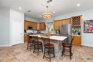 326 Redbird Ln, Kingsbury, TX 78638 - Photo 9