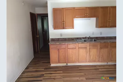 606 Woodworth Street, Cuero, TX 77954 - Photo 17