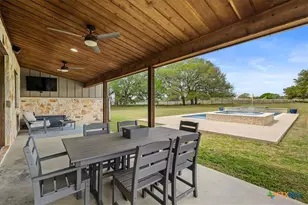 98 Co Rd 957B, Schulenburg, TX 78956 - Photo 33