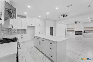 1 Post Oak St, Gonzales, TX 78629 - Photo 7
