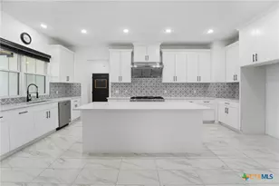 1 Post Oak St, Gonzales, TX 78629 - Photo 9