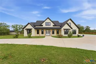 1 Post Oak St, Gonzales, TX 78629 - Photo 3