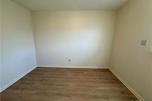 930 S 15th St, Copperas Cove, TX 76522 - Photo 11