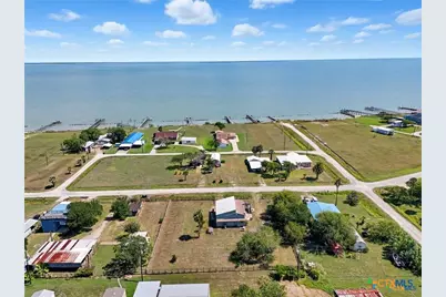 488 Alamo Beach Avenue, Port Lavaca, TX 77979 - Photo 3