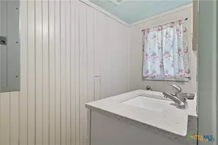 488 Alamo Beach Ave, Port Lavaca, TX 77979 - Photo 29