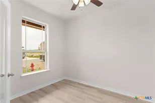 1850 Pining St, New Braunfels, TX 78132 - Photo 9