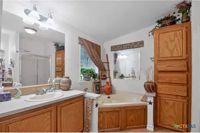 10473 County Road 15, Hallettsville, TX 77964 - Photo 13