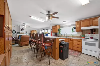 10473 County Road 15, Hallettsville, TX 77964 - Photo 9