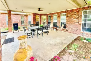 415 S Trinity St, Edna, TX 77957 - Photo 45