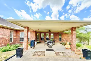 415 S Trinity St, Edna, TX 77957 - Photo 43