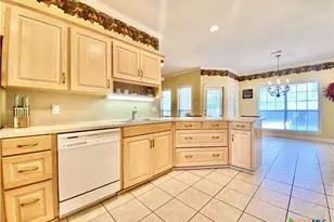415 S Trinity St, Edna, TX 77957 - Photo 15