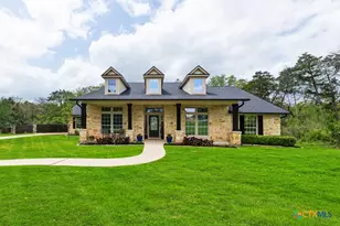 142 Carriage Ct, Bastrop, TX 78602 - Photo 1