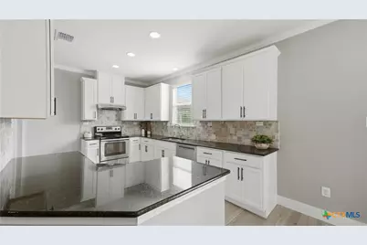 3933 Legend Pond Drive, New Braunfels, TX 78130 - Photo 25