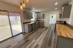 801 Meadowlark St, Hamilton, TX 76531 - Photo 11
