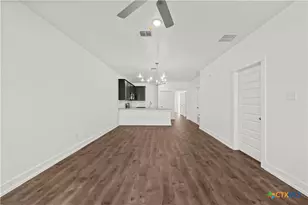 622 Campus St, Troy, TX 76579 - Photo 9