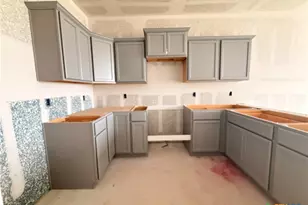 306 University Ave, Troy, TX 76579 - Photo 5
