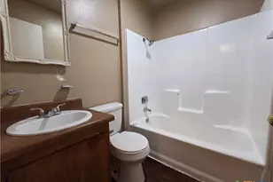 2024 S 15th St, Temple, TX 76504 - Photo 27