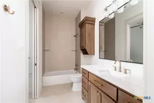 201 Bravo Vista Ln, Belton, TX 76513 - Photo 35