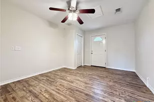607 S East St, Edna, TX 77957 - Photo 25