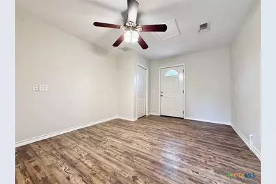 607 S East Street, Edna, TX 77957 - Photo 25