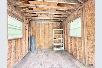 607 S East Street, Edna, TX 77957 - Photo 33