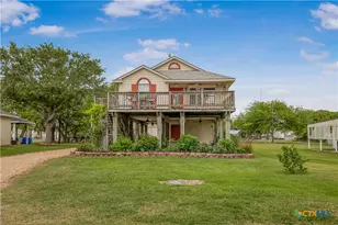 205 E Bay Ave, Seadrift, TX 77983 - Photo 11