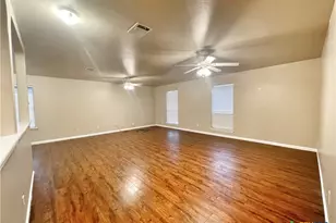 364 Starling Creek, New Braunfels, TX 78130 - Photo 11