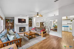 360 Shangrila Ln, New Braunfels, TX 78130 - Photo 23