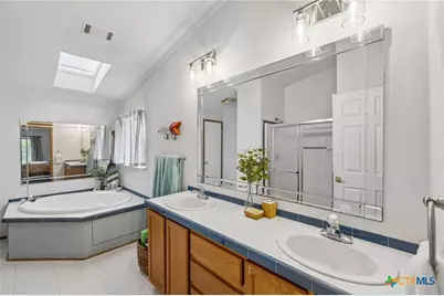 360 Shangrila Lane, New Braunfels, TX 78130 - Photo 25