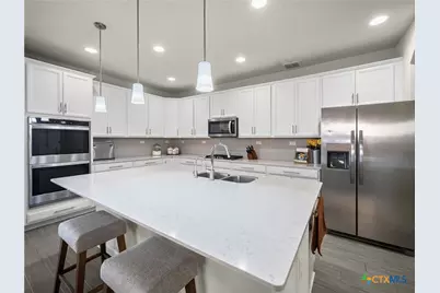 2263 Gran Cielo Trail, New Braunfels, TX 78132 - Photo 7