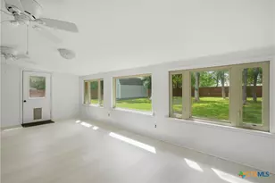 11102 Salado Springs Cir, Salado, TX 76571 - Photo 29