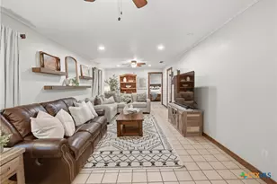 11102 Salado Springs Cir, Salado, TX 76571 - Photo 5