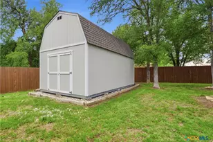 11102 Salado Springs Cir, Salado, TX 76571 - Photo 35