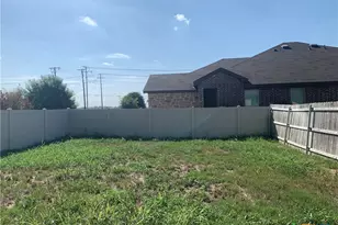 502 Creekside Cir, New Braunfels, TX 78130 - Photo 23