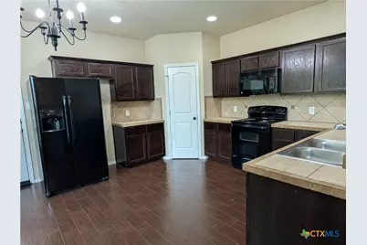 1032 Brown Rock Drive, New Braunfels, TX 78130 - Photo 5