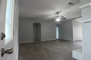 2704 Tarrant County Dr, Killeen, TX 76549 - Photo 15