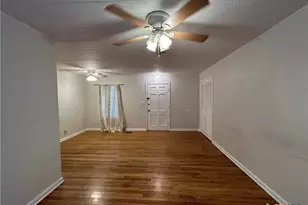 554 Lee St, New Braunfels, TX 78130 - Photo 5